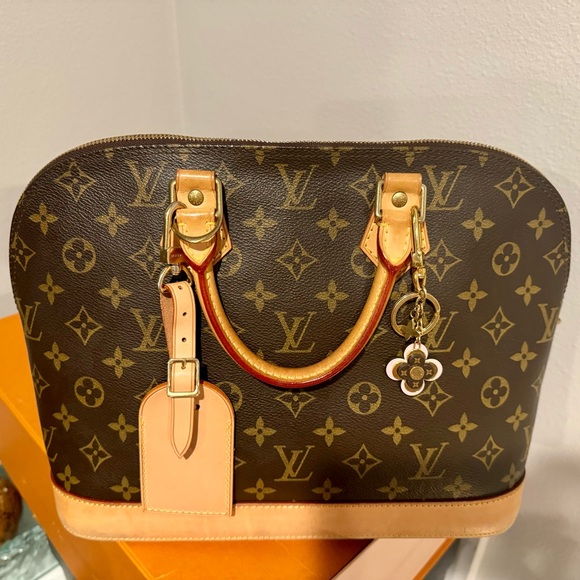 LV ALMA PM Monogram - Picture 5 of 14
